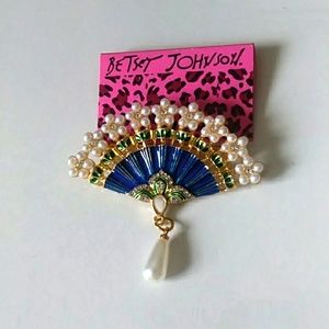 Betsey Johnson Pearl Blue Fan Brooch Pin
